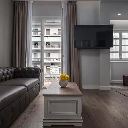 No 39 Svolou Apartment