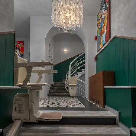 No 39 Svolou דירה